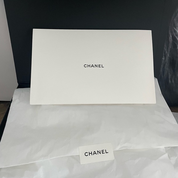 Authentic Chanel Purse - Picture 4 of 5